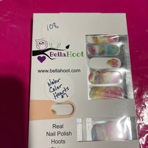 Bella hoot nail Polish strips